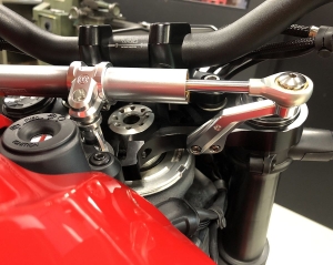 Motocorse hlins steering damper kit Ducati Streetfighter V4