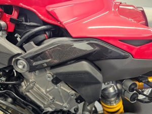 Fullsix subrame covers set Ducati Panigale V4 and Streetfighter V4 >2025