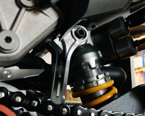 Motocorse Halter fr Federbein Ducati Panigale V4 und Streetfighter V4 ab BJ 2025